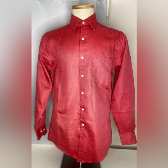 Van Heusen Fitted Easy-Care Pique Spread-Collar Dress Shirt - Picture 1 of 9